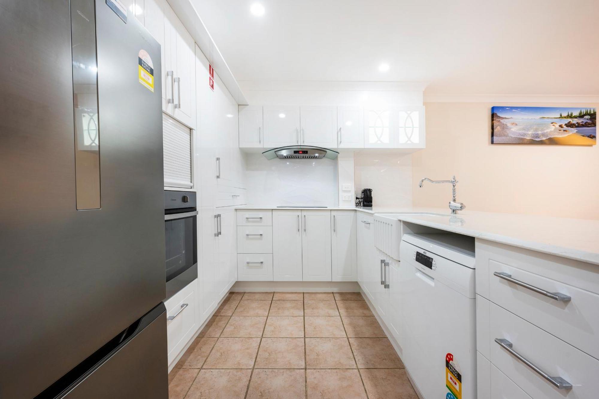 Breakers Unit 5 5 - Ljhooker Yamba