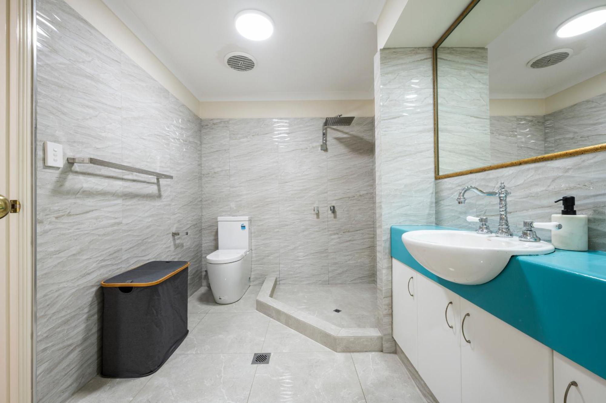 Apartment Breakers Unit 5 5 - Ljhooker *